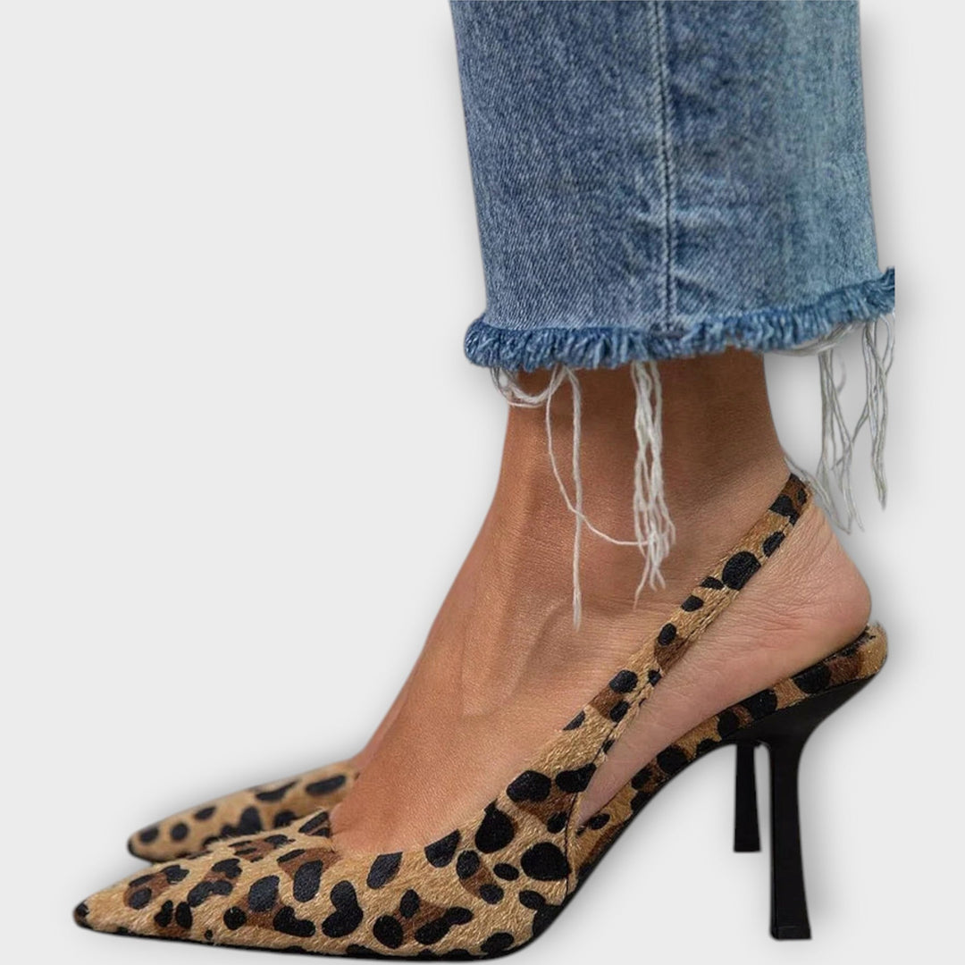 Buty w leopardzi wzór z paskiem z tyłu