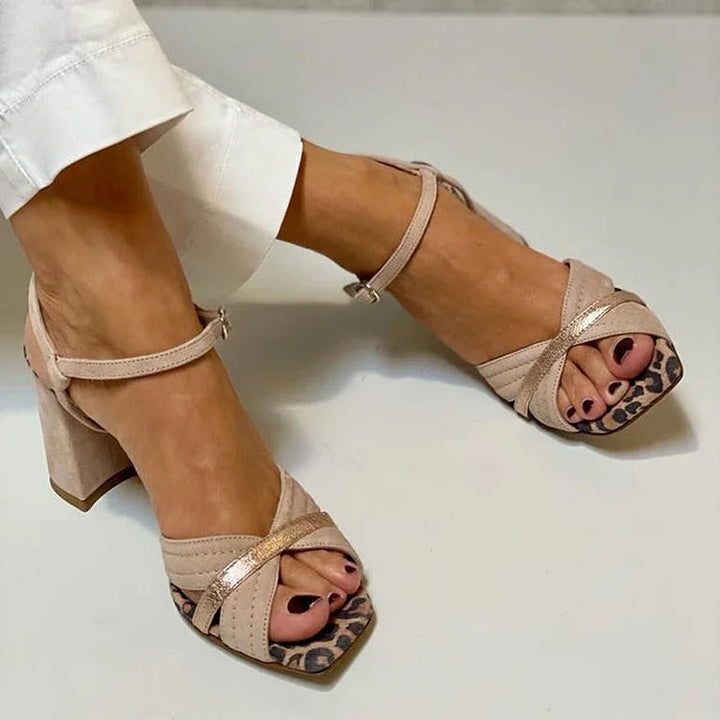 Sandals with Crossed Straps and Heels