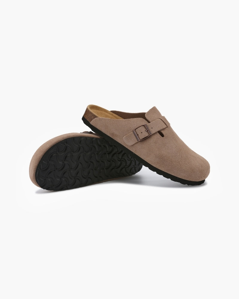 Stare zamszowe buty